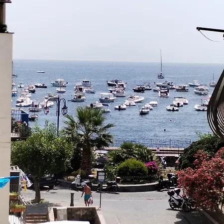 Hébergement de vacances Ponte Romantico 8 Posti Letto *