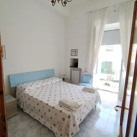 펜션 Ponte Romantico 8 Posti Letto 이스키아